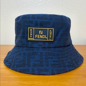 FENDI BUCKET HAT
